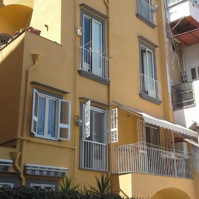 Casa Margherita Napels Buitenkant foto